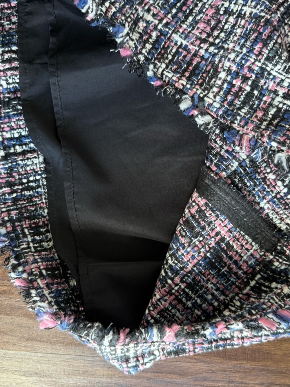 LOFT Black Tweed Mini Skirt with Pink & Navy Accents - Picture 6 of 10